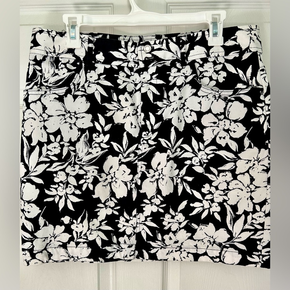 Chaps Black and White Mini Pencil Skirt